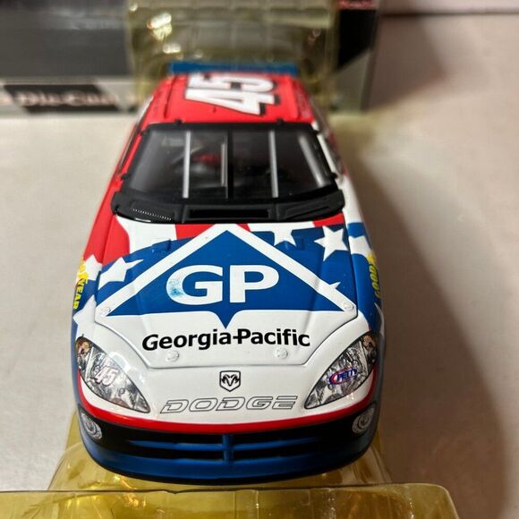 Kyle Petty #45 Georgia Pacific Brawny Die Cast 1:24 Scale Car NASCAR 2003 Dodge - Picture 7 of 12
